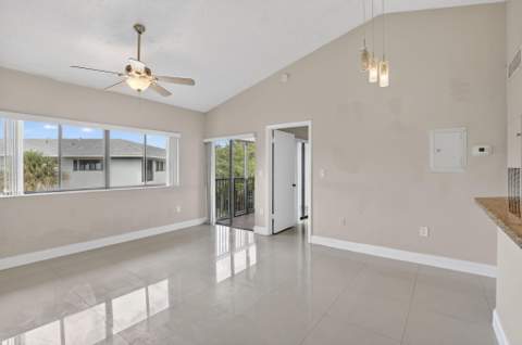 2445 SW 18th Terrace #922, Fort Lauderdale FL - photo 7 of 46