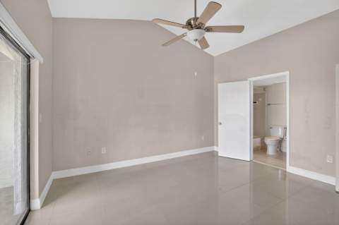 2445 SW 18th Terrace #922, Fort Lauderdale FL - photo 12 of 46
