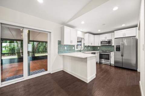 638 SW 4th Avenue, Boynton Beach FL - photo 12 of 43