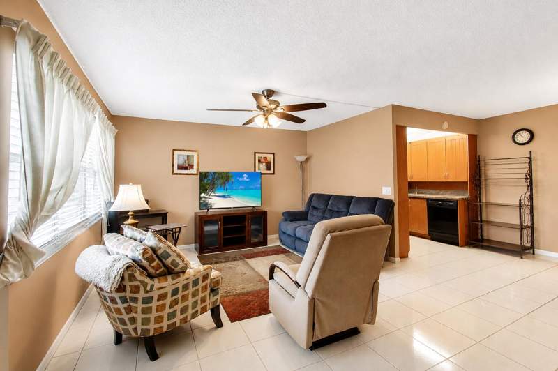 1 bedroom Condominium at 3008 Cornwall A, Century Village, Boca Raton — photo 4