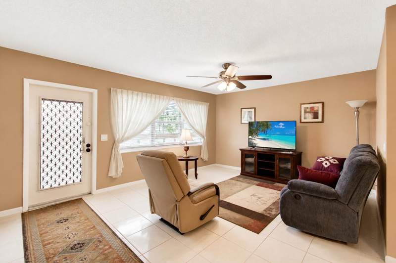 1 bedroom Condominium at 3008 Cornwall A, Century Village, Boca Raton — photo 3