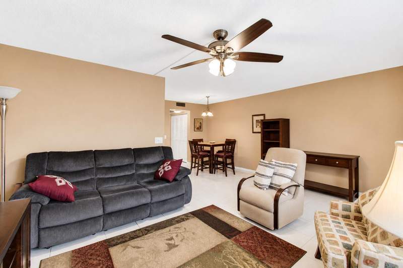 1 bedroom Condominium at 3008 Cornwall A, Century Village, Boca Raton — photo 5