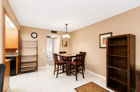 3008 Cornwall A, Boca Raton FL - photo 7 of 44