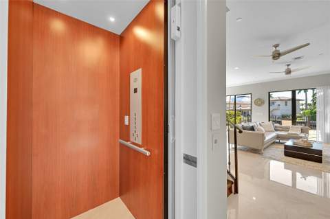 2254 SE 7th Street, Pompano Beach FL - photo 9 of 61