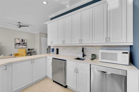 2254 SE 7th Street, Pompano Beach FL - photo 11 of 61