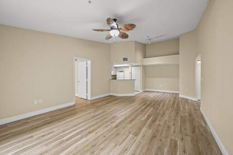 1100 S Crestwood Ct Court #1109, Royal Palm Beach FL - photo 7 of 35