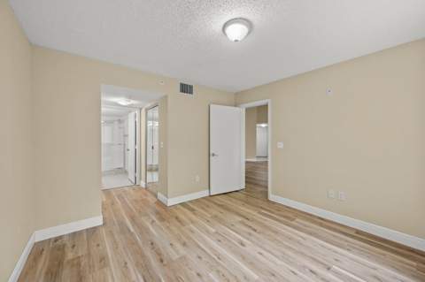 1100 S Crestwood Ct Court #1109, Royal Palm Beach FL - photo 15 of 35