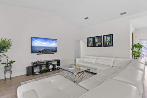 1049 SW Paar Drive, Port St. Lucie FL - photo 12 of 46