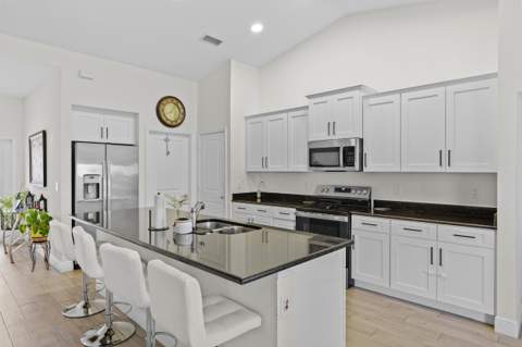 1049 SW Paar Drive, Port St. Lucie FL - photo 13 of 46