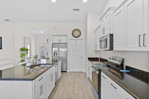 1049 SW Paar Drive, Port St. Lucie FL - photo 15 of 46