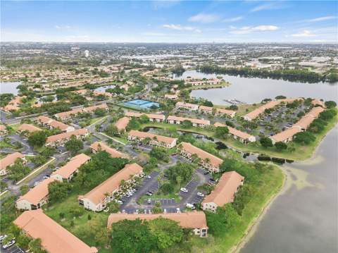 912 Congressional Way, Deerfield Beach FL - photo 21 of 26