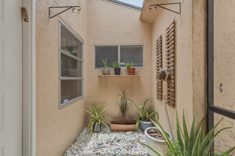 2 bedroom Villa at 8128 Summerbreeze Lane, Whisper Walk Sec C Condo, Boca Raton — photo 4