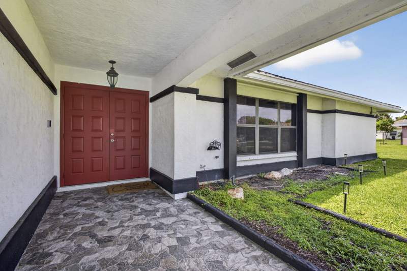 4 bedroom Single Family Residence at 106 Segovia Court, La Mancha 2, Royal Palm Beach — photo 4