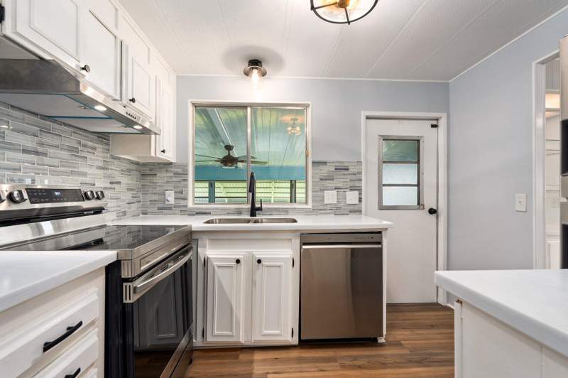 2 bedroom Manufactured Home at 4800 SE Federal Highway #53, Natalie Estates Mobile Home Park Co-Op, Stuart — photo 3