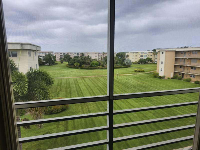 2 bedroom Condominium at 2600 NE 1st Lane #402, Village Royale Emerald Green Condo, Boynton Beach — photo 5
