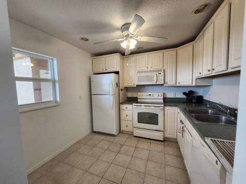 2600 NE 1st Lane #402, Boynton Beach FL - photo 15 of 50