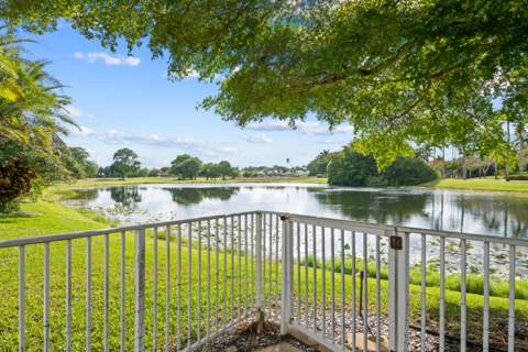 980 Bel Aire Drive West, Pembroke Pines FL - photo 15 of 73