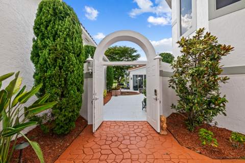 980 Bel Aire Drive West, Pembroke Pines FL - photo 8 of 73