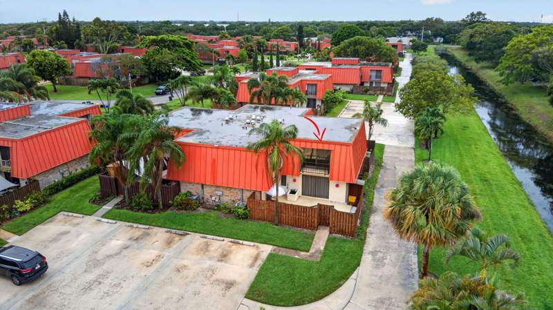 2 bedroom Townhouse at 3345 Meridian Way #C, Meridian Park, Palm Beach Gardens — photo 4