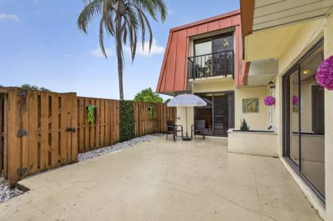 3345 Meridian Way #C, Palm Beach Gardens FL - photo 8 of 47