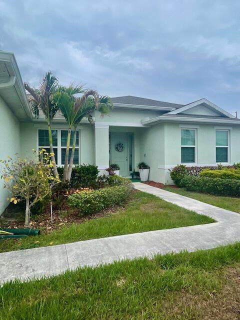4 bedroom Single Family Residence at 424 SW Ridgecrest Drive, Port St Lucie Section 34, Port St. Lucie — photo 4