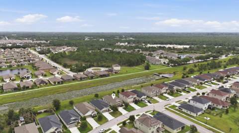 5655 NW Pine Trail Circle, Port St. Lucie FL - photo 8 of 34