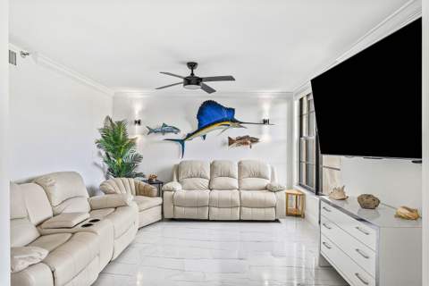 18 Royal Palm Way Way #109, Boca Raton FL - photo 19 of 45