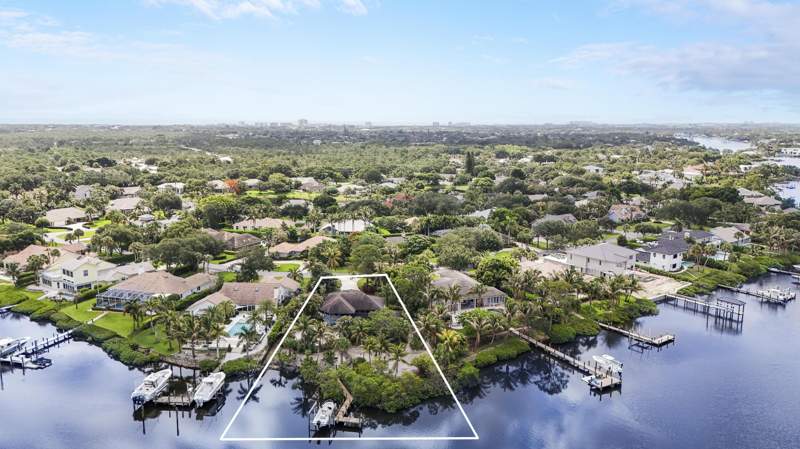3 bedroom Single Family Residence at 18791 SE River Ridge Road, River Ridge (Tequesta), Jupiter — photo 4