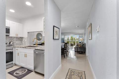 7807 Golf Cir Drive #H 305, Margate FL - photo 12 of 31