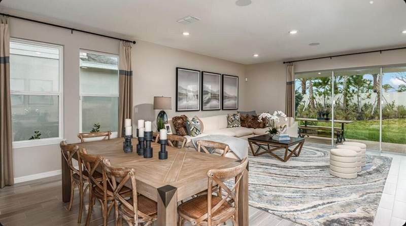 4 bedroom Single Family Residence at 605 SE Ranch Oak Circle, VERANDA OAKS, Port St. Lucie — photo 5