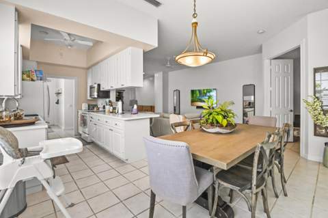 4766 Valencia Drive, Delray Beach FL - photo 11 of 34
