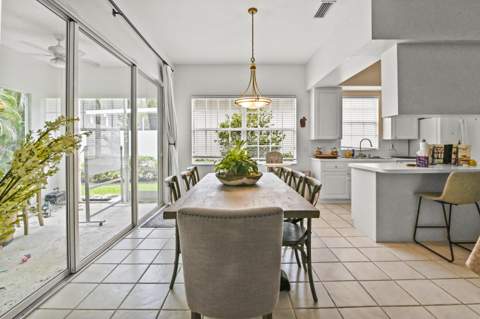 4766 Valencia Drive, Delray Beach FL - photo 9 of 34