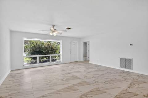 5731 NE 17th Terrace, Fort Lauderdale FL - photo 6 of 39