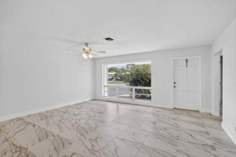 5731 NE 17th Terrace, Fort Lauderdale FL - photo 7 of 39