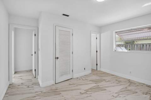 5731 NE 17th Terrace, Fort Lauderdale FL - photo 16 of 39