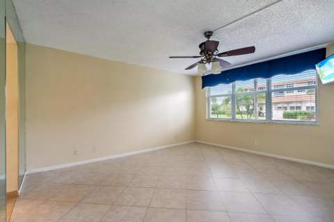 911 Gardenia Drive #153, Delray Beach FL - photo 18 of 42