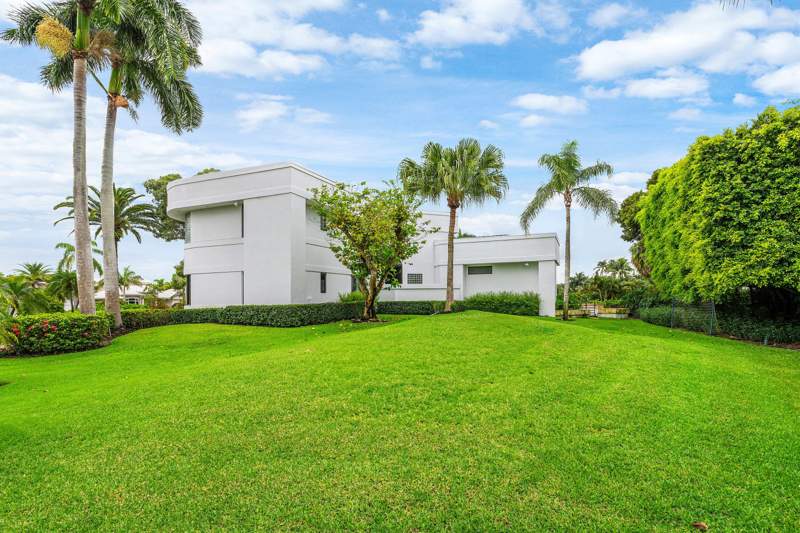 7 bedroom Single Family Residence at 7027 Queenferry Circle, St Andrews Country Club, Boca Raton — photo 4