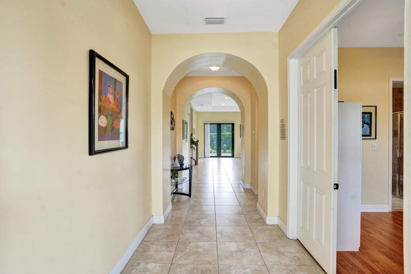 4 bedroom Single Family Residence at 8541 NW 38th Street, Monterra Plat, Cooper City — photo 3