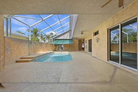 10521 SW Westlawn Boulevard, Port St. Lucie FL - photo 12 of 14