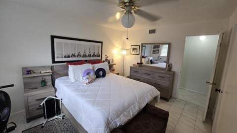 1200 Tallwood Avenue #305, Hollywood FL - photo 11 of 29