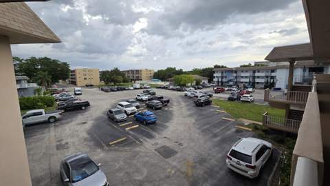 1200 Tallwood Avenue #305, Hollywood FL - photo 23 of 29