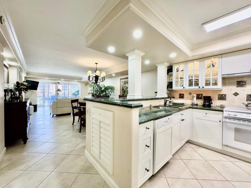 2 bedroom Condominium at 2871 N Ocean Boulevard #M132, San Remo Condo, Boca Raton — photo 5