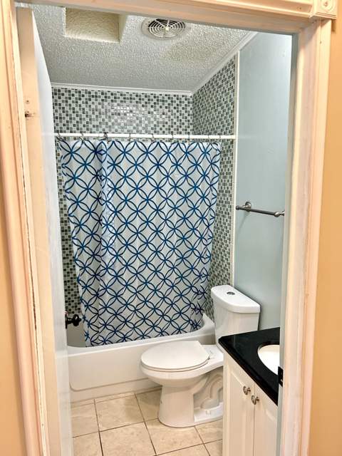 3409 Lake Overlook Place, Lake Worth FL - photo 18 of 48