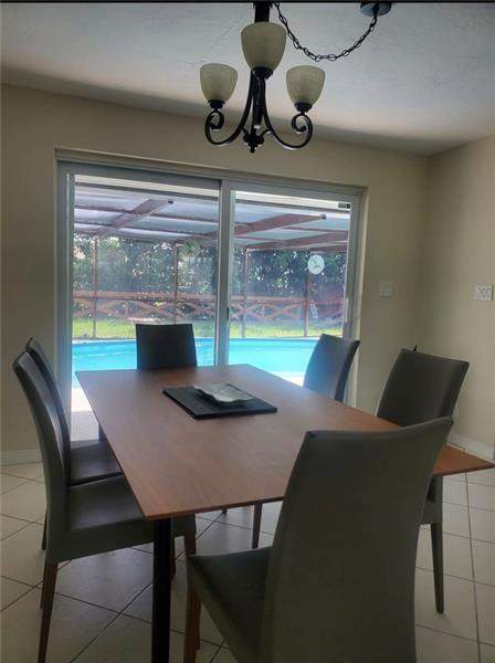 5620 SW 56th Street, Davie FL - photo 13 of 33