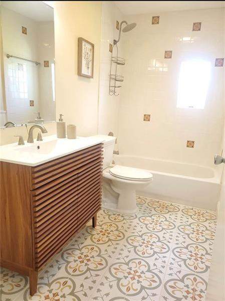 5620 SW 56th Street, Davie FL - photo 23 of 33