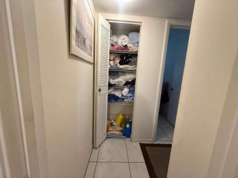 213 Pine Hov Circle #D2, Greenacres FL - photo 7 of 32