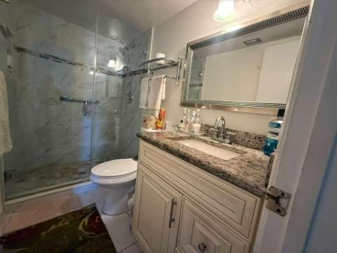 213 Pine Hov Circle #D2, Greenacres FL - photo 10 of 32