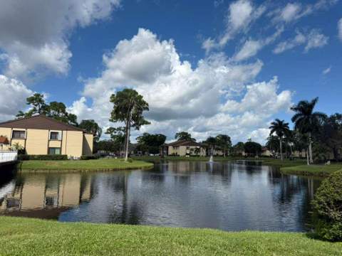 213 Pine Hov Circle #D2, Greenacres FL - photo 24 of 32