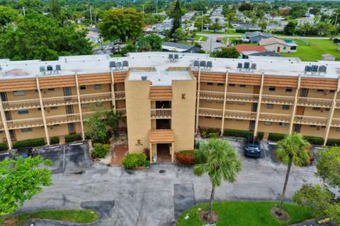 6670 Royal Palm Boulevard #314k, Margate FL - photo 15 of 23