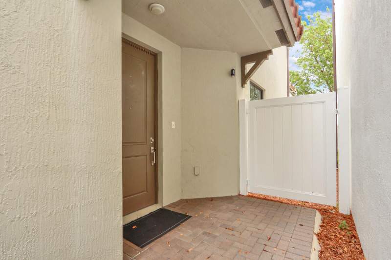 4 bedroom Single Family Residence at 4008 Sequoia Place, Mediterranea, Riviera Beach — photo 3